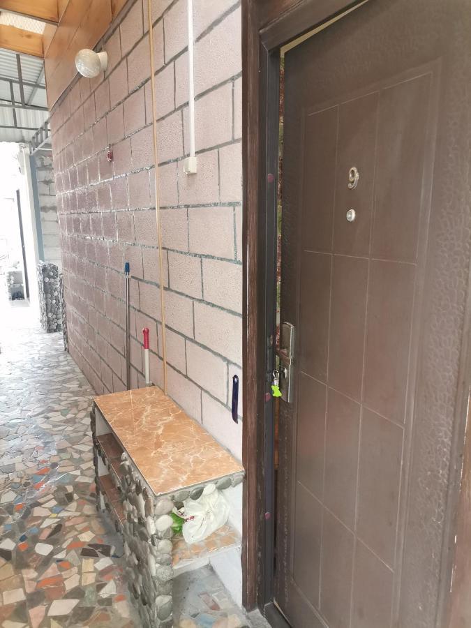 Гостевой Дом В Гаграх"Море Солнца" Gagra Exterior photo